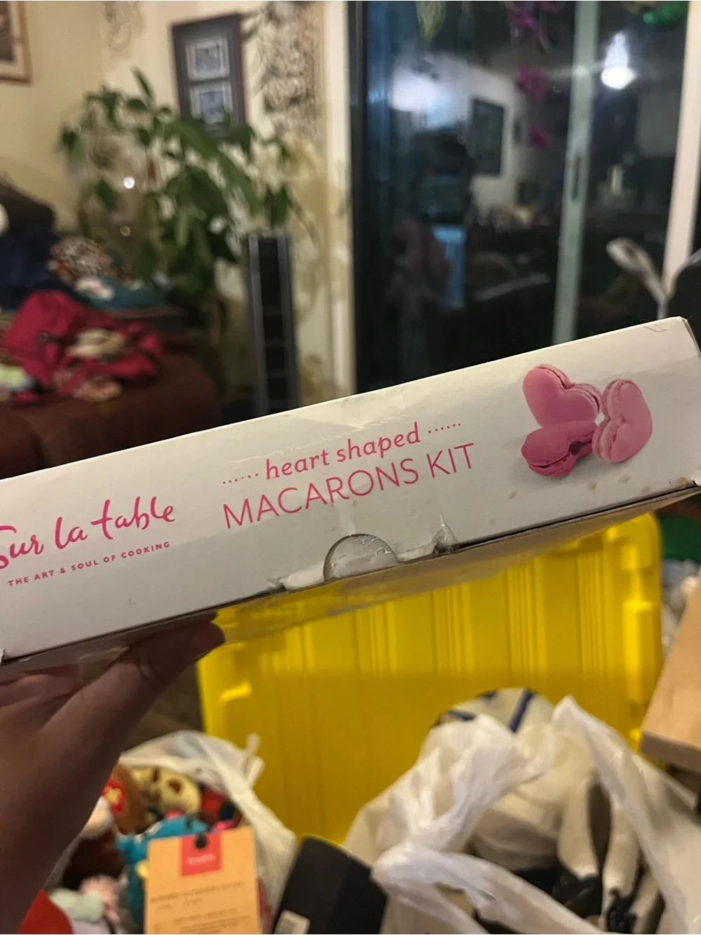 Sur la Table Heart Shaped Macarons Kit